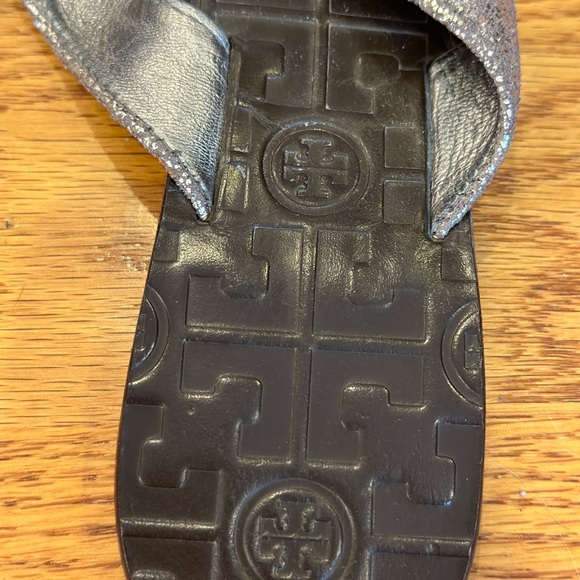 Tory Burch Silver Flip Flops - Picture 5 of 6